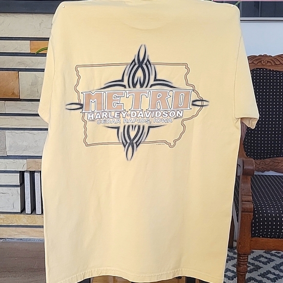 Harley-Davidson Mens Medium T-shirt, Light yellow/gold. - Picture 4 of 5